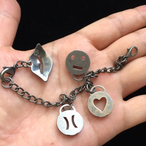 🖤HURLEY💕charms bracelet - Picture 6 of 9
